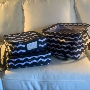 Thirty-One Perfect Potluck - 3 piece Thermal set - Black and white chevron
